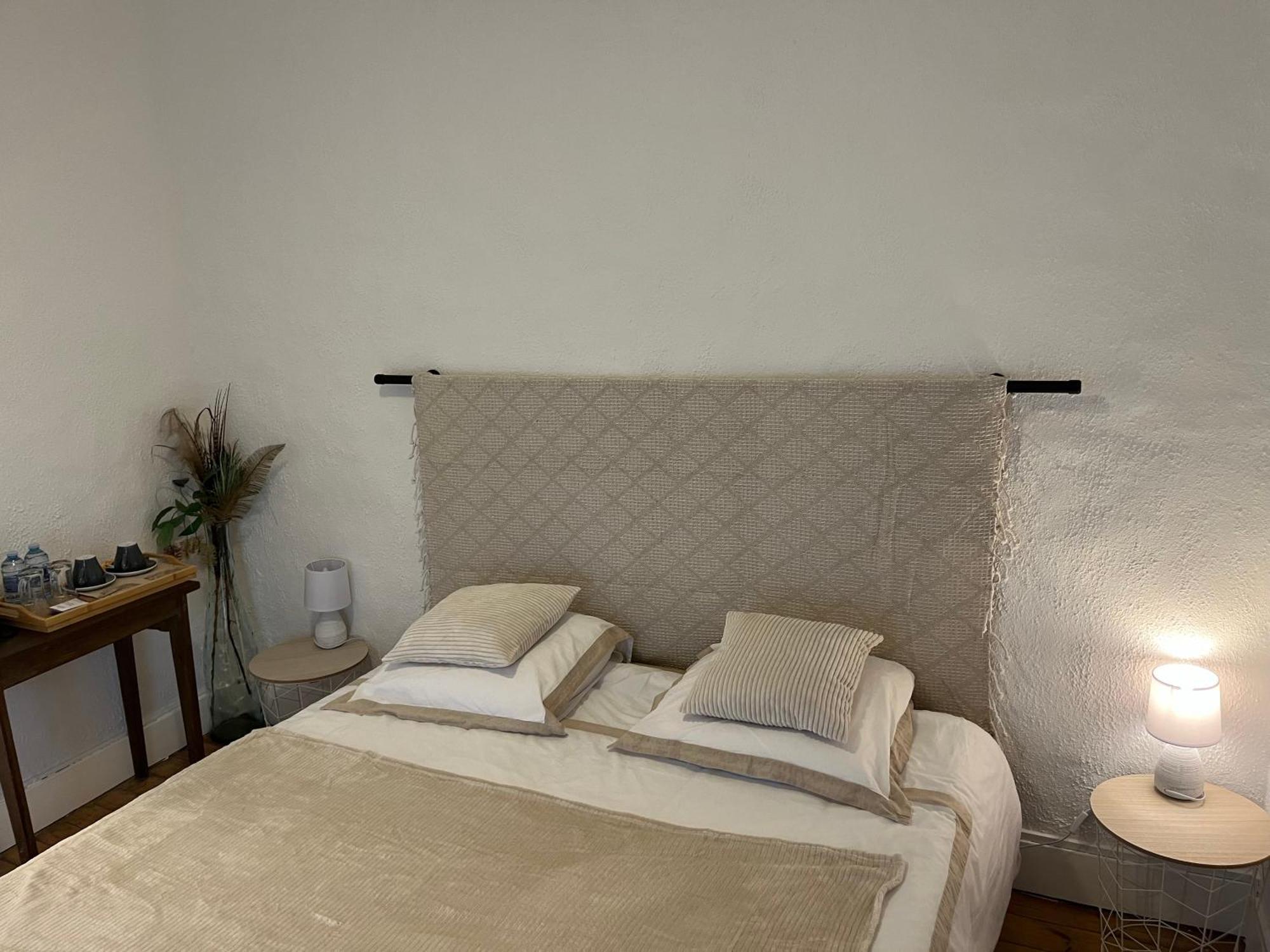 Hotel La Cour Carree Perrier Zewnętrze zdjęcie