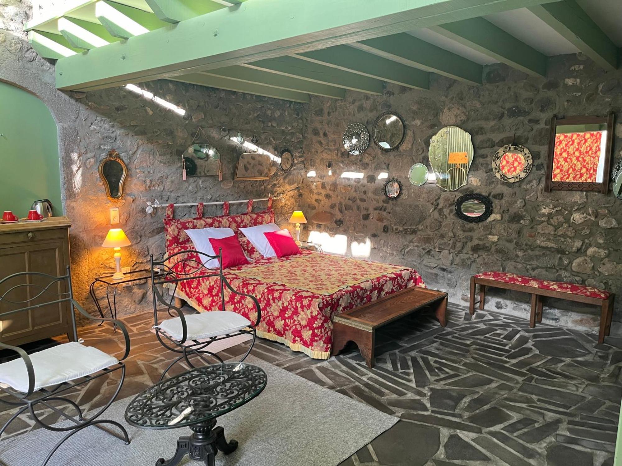 Hotel La Cour Carree Perrier Zewnętrze zdjęcie