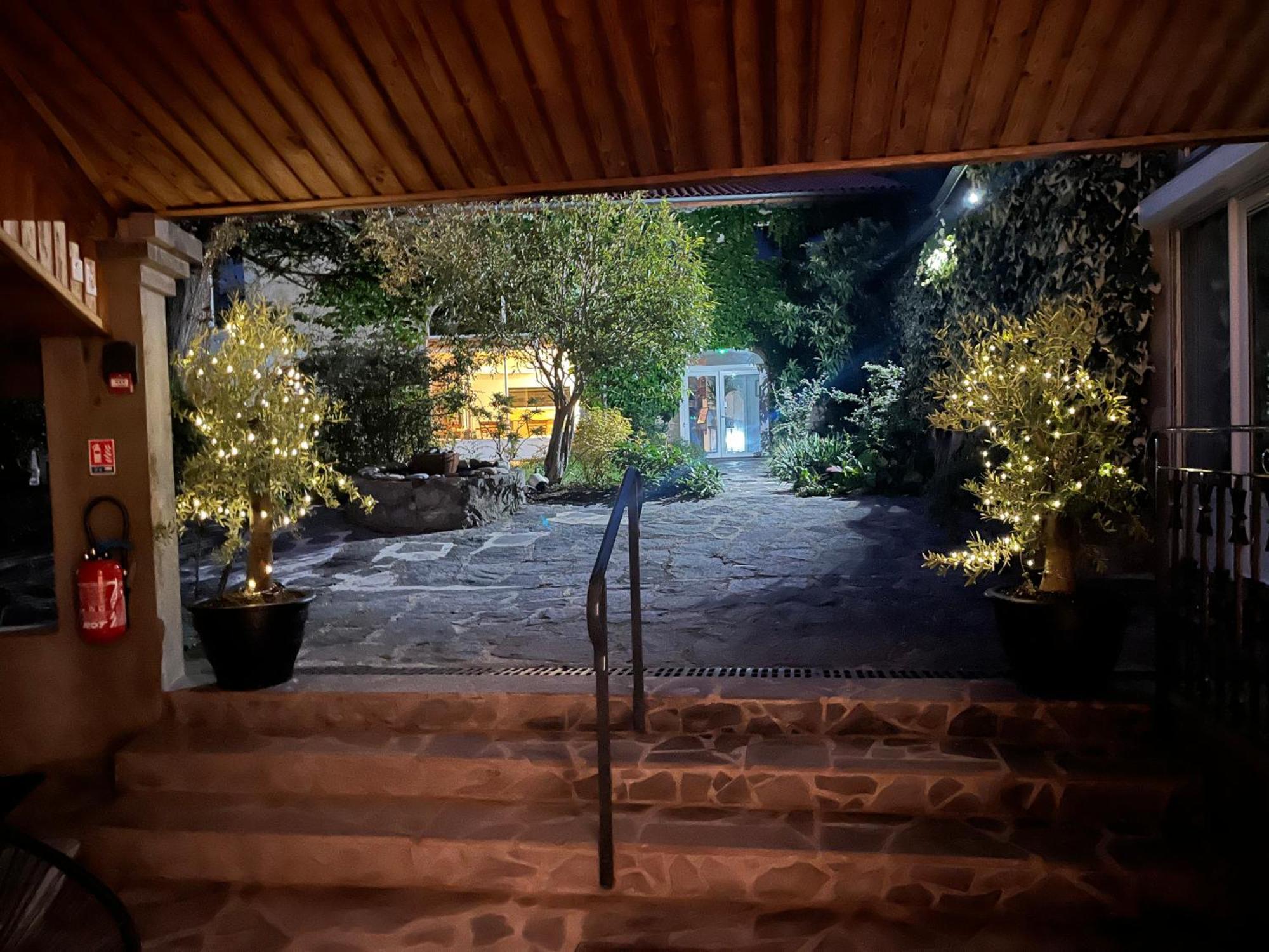 Hotel La Cour Carree Perrier Zewnętrze zdjęcie