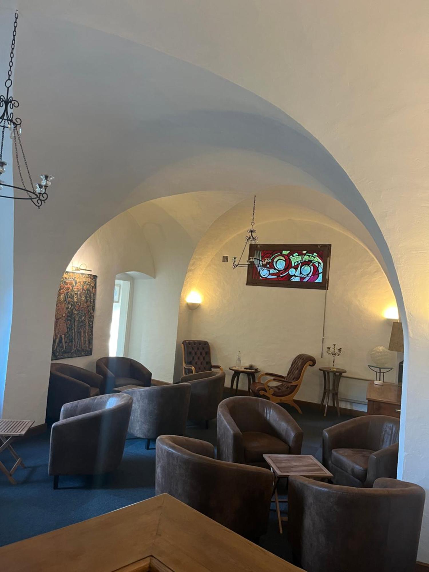 Hotel La Cour Carree Perrier Zewnętrze zdjęcie