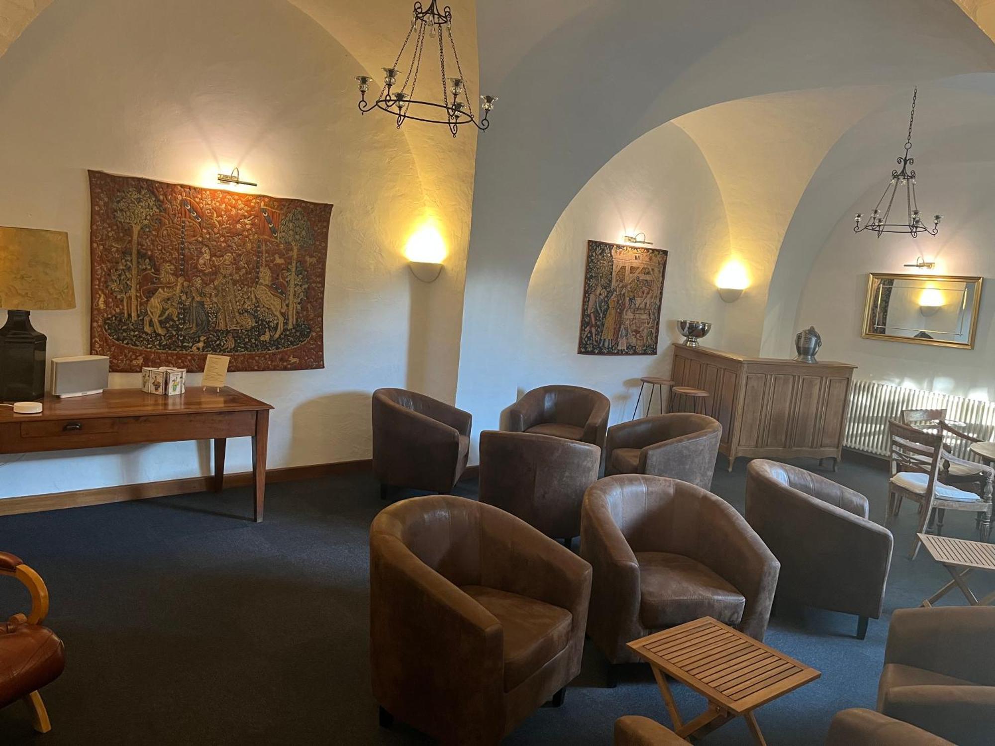 Hotel La Cour Carree Perrier Zewnętrze zdjęcie